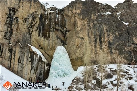 آبشار سنگان در زمستان