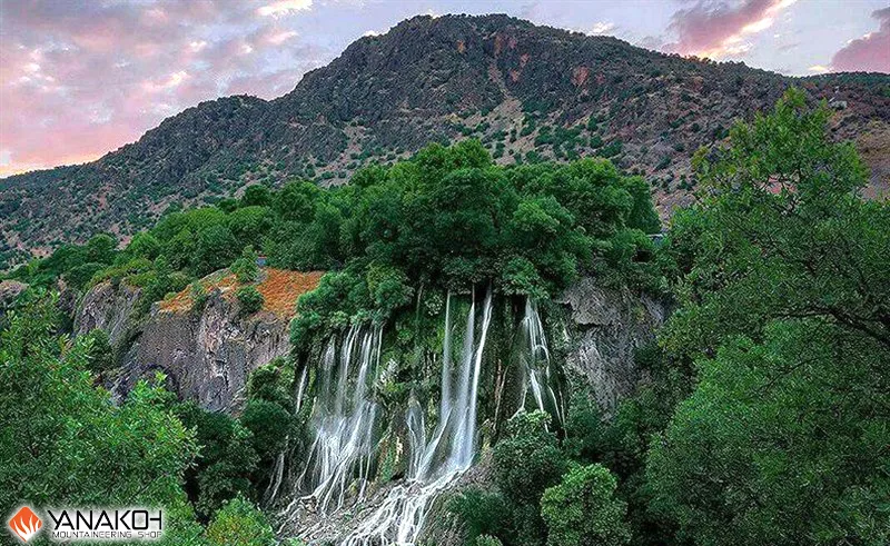 آبشاری در دل کوه