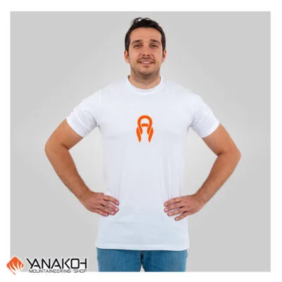 تی شرت ۱۰۰٪ پنبه لاریمو (Larimo) مدل لوگو تایپ سفید لوگو نارنجی